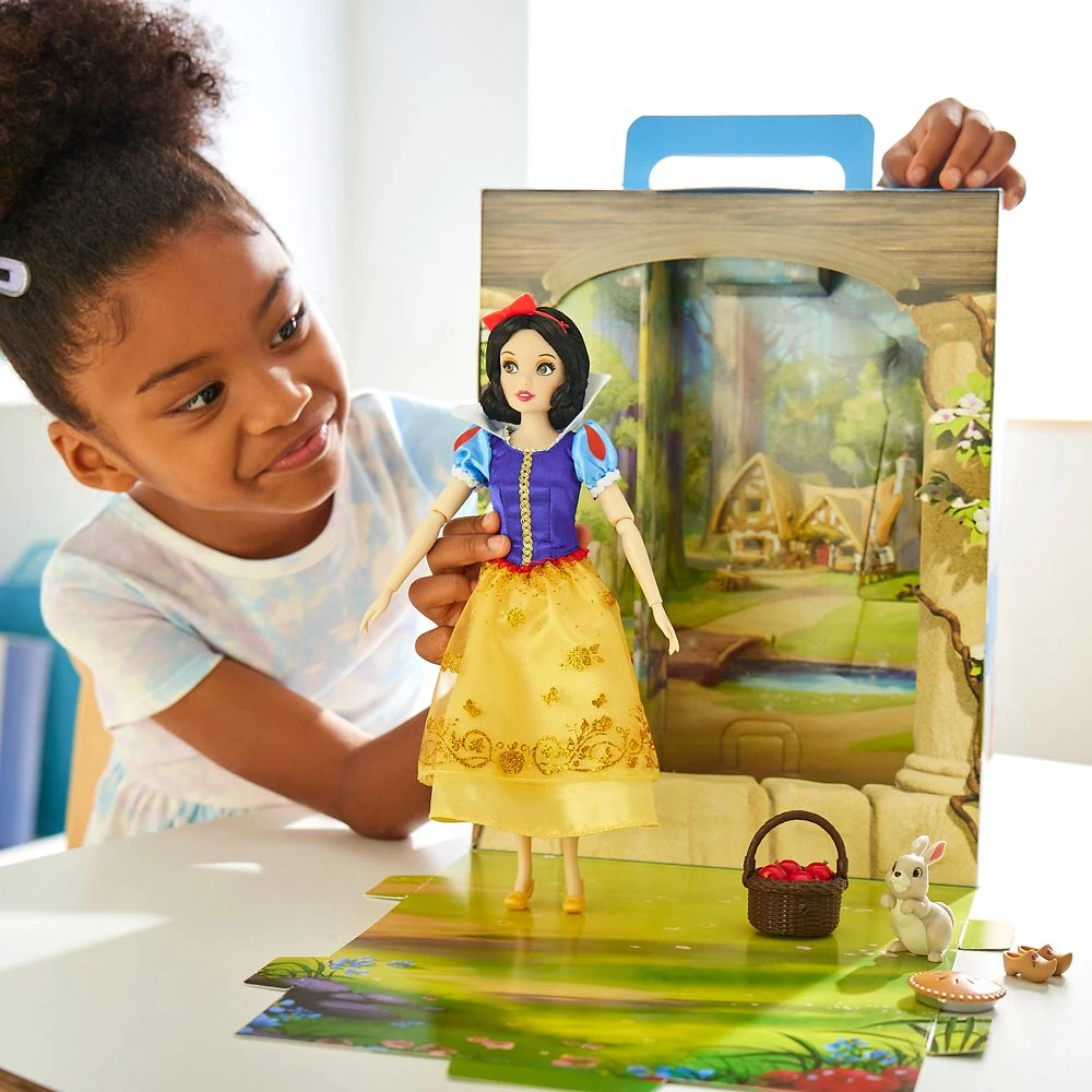 Snow White Disney Story Doll – 11'' 4 Snow White Disney Story Doll – 11'' - Image 2