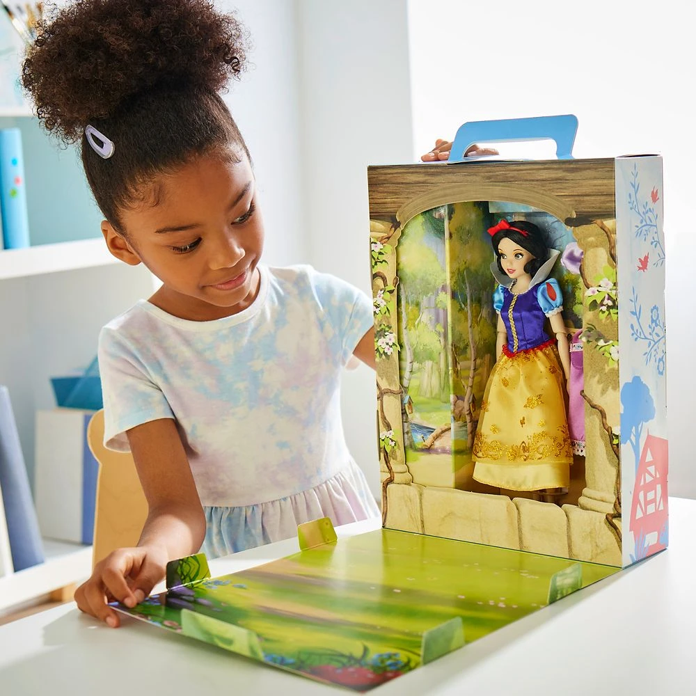 Snow White Disney Story Doll – 11'' 7 Snow White Disney Story Doll – 11'' - Image 5