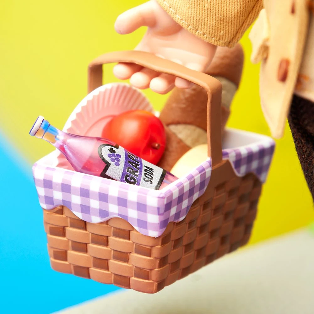 Disney Ellie And Carl Doll Set – Up 15th Anniversary – Limited Edition 8 Disney Ellie And Carl Doll Set – Up 15th Anniversary – Limited Edition - Image 6