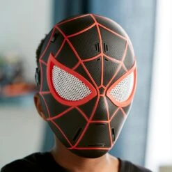 Disney Miles Morales Light-Up Mask – Spider-Man: Across The Spider-Verse -toy 1714047624668 2