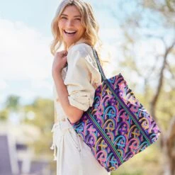 Disney Logo Tote With Pouch -toy 4203056581207 1