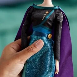 Disney Anna Classic Doll – Frozen 2 – 11 1/2'' 20 Disney Anna Classic Doll – Frozen 2 – 11 1/2'' -toy 6001040901695 7