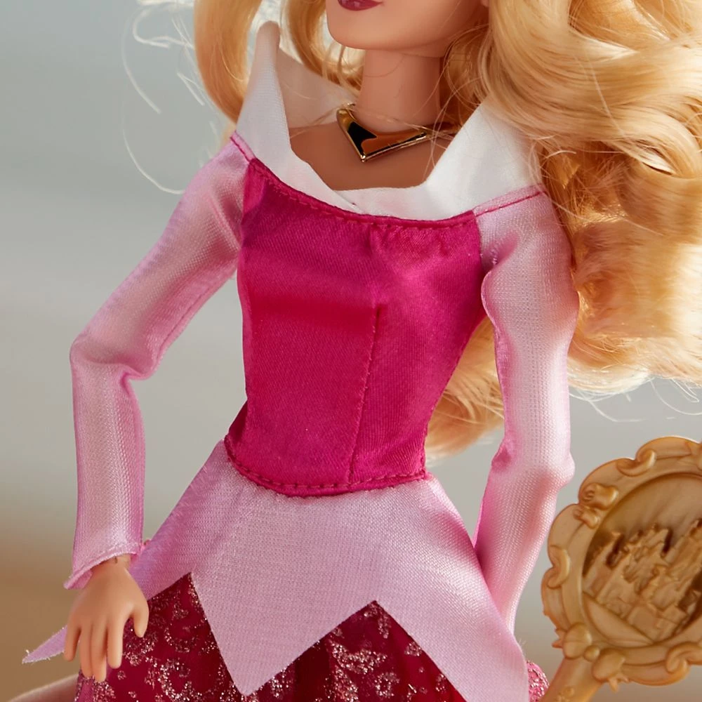 Disney Aurora Classic Doll – Sleeping Beauty – 11 1/2'' 9 Disney Aurora Classic Doll – Sleeping Beauty – 11 1/2'' - Image 7