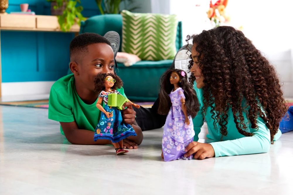 Disney Mirabel Singing Doll – Encanto 10 Disney Mirabel Singing Doll – Encanto - Image 8