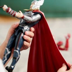 Disney Thor Talking Action Figure -toy 6101047624284 5