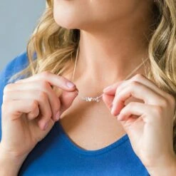 Disney Mickey Mouse ''Mom'' Necklace By Rebecca Hook -toy 7401057286368 1